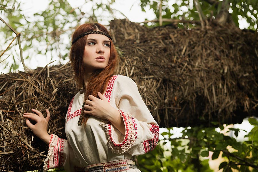 Women in Slavic costumes in Kazan