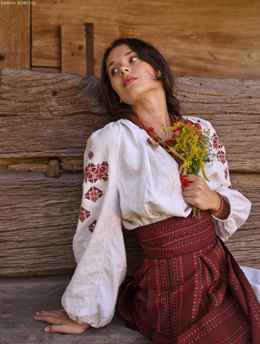Girls in Slavic costumes in Kazan
