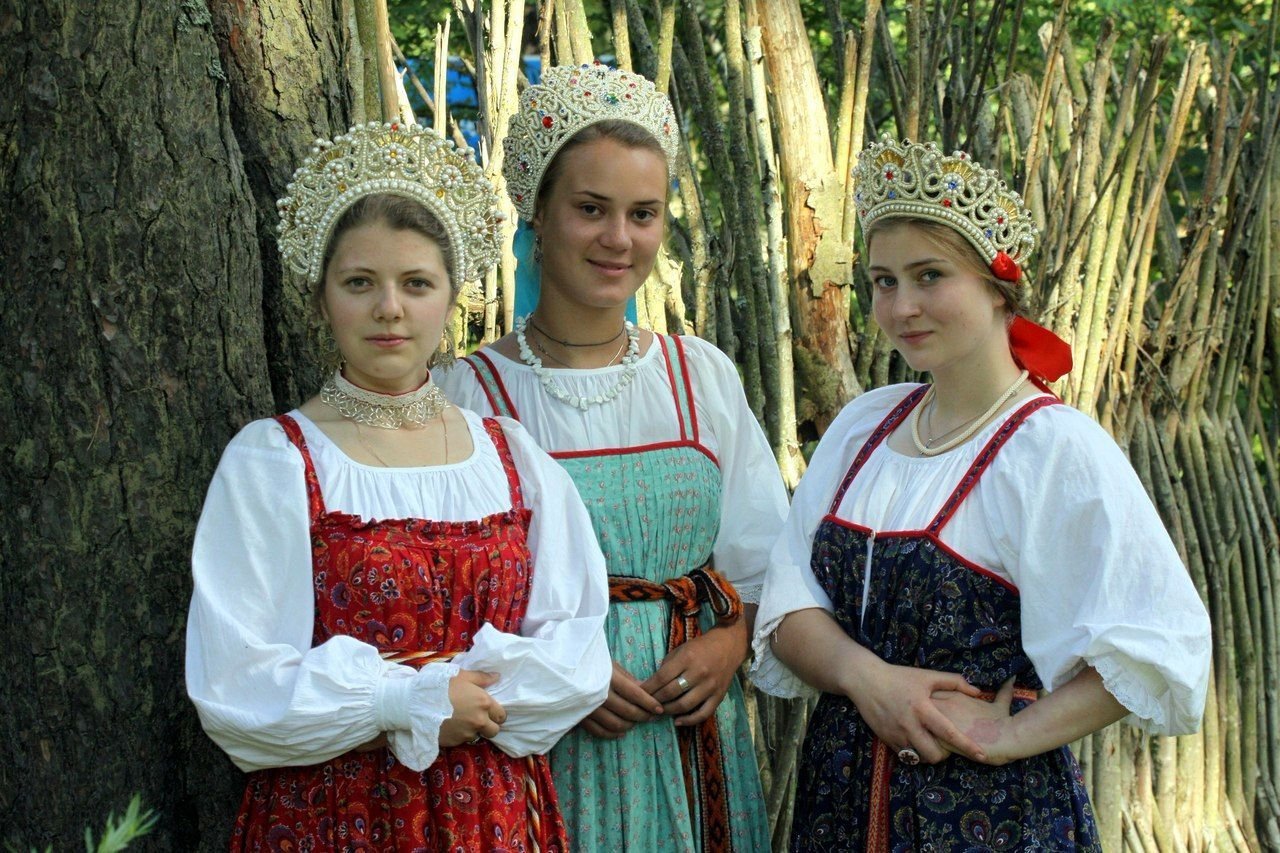 Sexy model Girls in Slavic costumes in Kazan