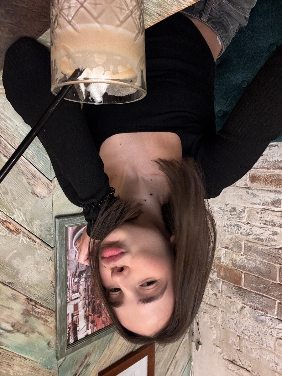 Fresh photos, fresh mood — Tina online in Kazan